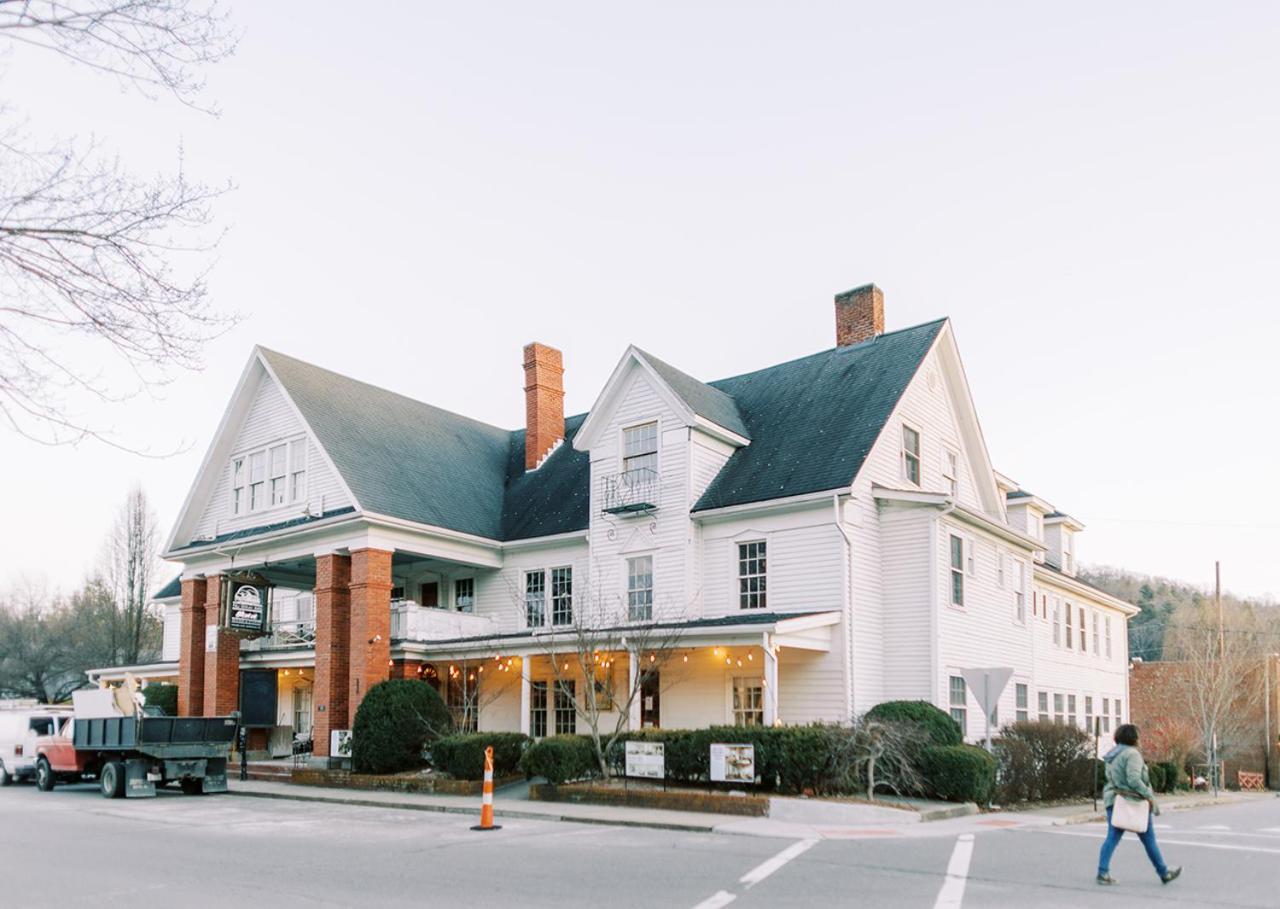 The Nuwray Hotel & Carriage House Burnsville المظهر الخارجي الصورة