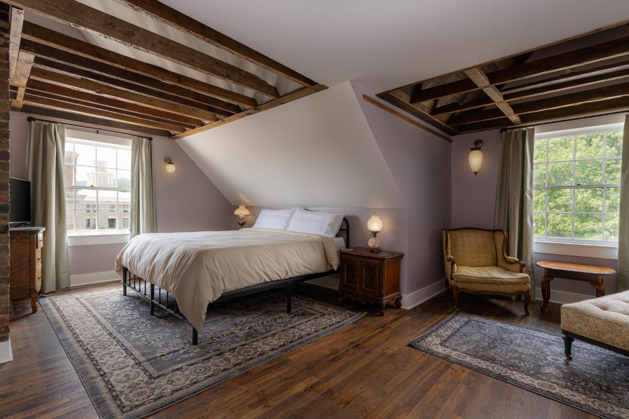 The Nuwray Hotel & Carriage House Burnsville المظهر الخارجي الصورة