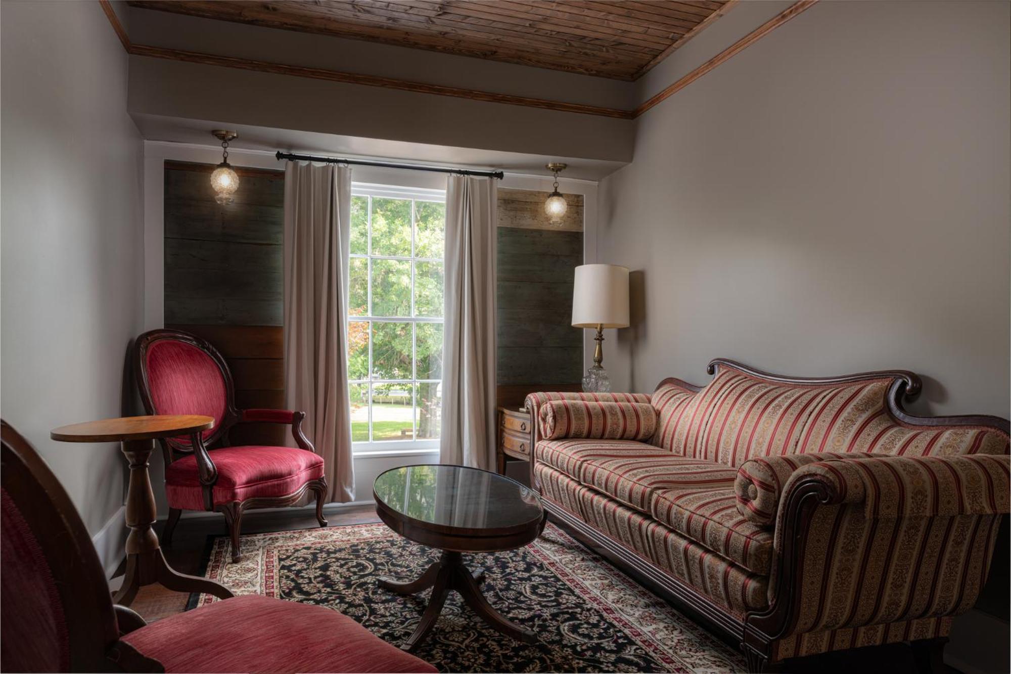 The Nuwray Hotel & Carriage House Burnsville المظهر الخارجي الصورة