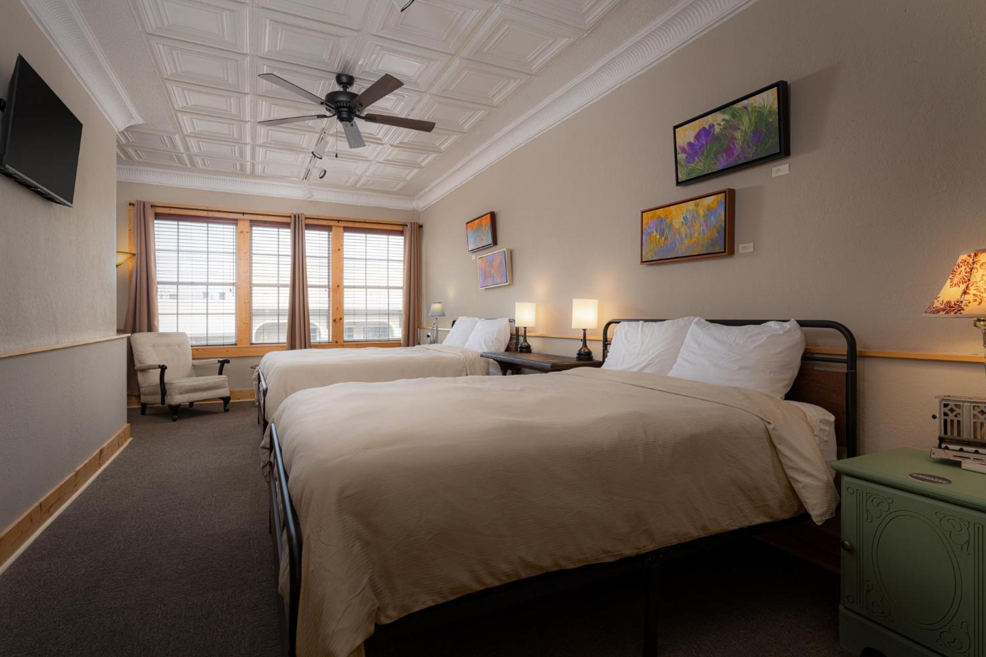 The Nuwray Hotel & Carriage House Burnsville المظهر الخارجي الصورة